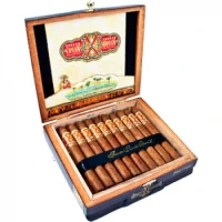 Cигары Arturo Fuente Opus X Petit Lancero*32 Cигары Arturo Fuente Opus X Petit Lancero*32